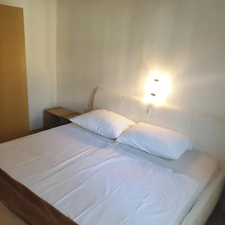 Economy Appartments Near Centar * Banjol