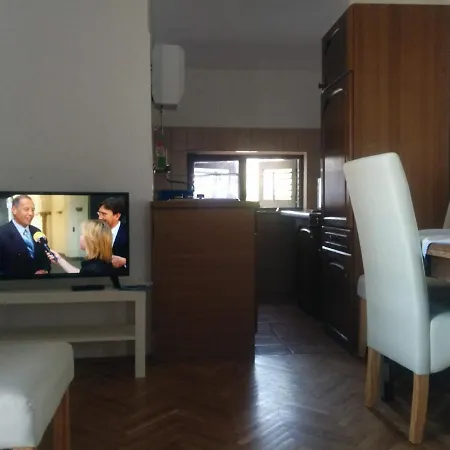 Economy Appartments Near Centar Banjol